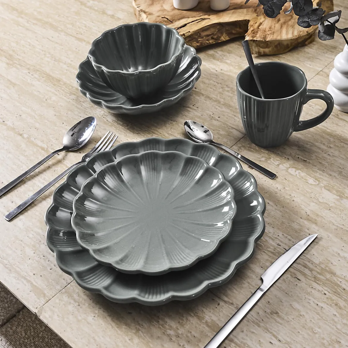 ASSIETTE CREUSE CALISTA GRIS D20CM