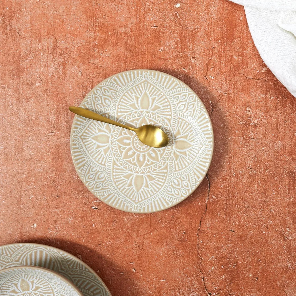 ASSIETTE SAHARA BEIGE D.19.5CM