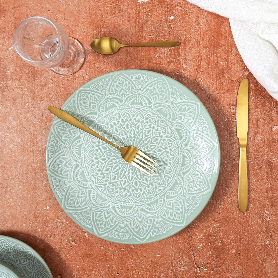 ASSIETTE SAHARA VERT D.27CM