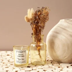 BOUGIE PARFUMEE ET FLEURS SECHEES