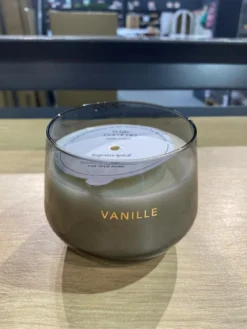 BOUGIE PARFUMEE VERRE GLOWY VANILLE 300G