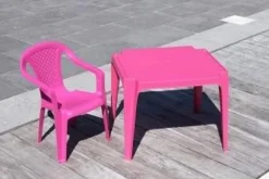 CHAISE PLASTIQUE ENFANT FUSHIA