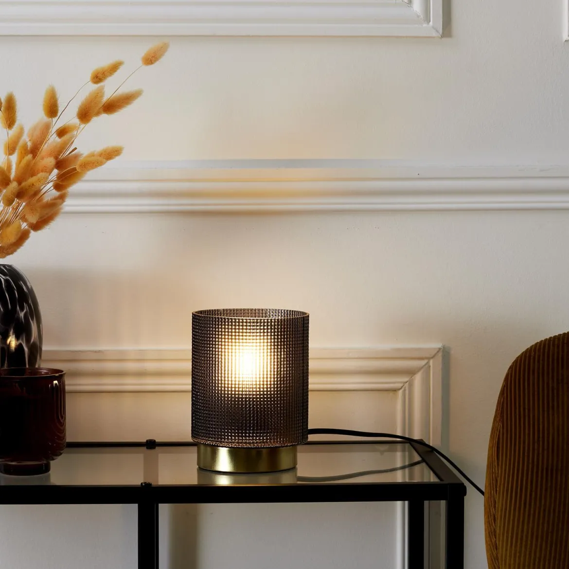 LAMPE A POSER VERRE EMBOSSE NOIR