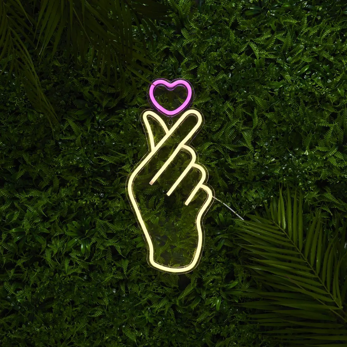 LAMPE LED EFFET NEON SIGNE COEUR USB
