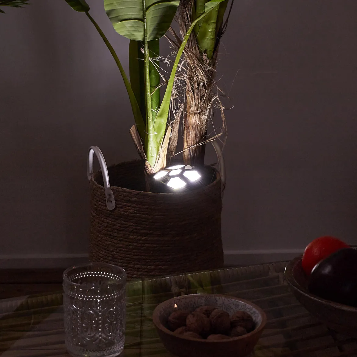 LAMPE LED SOLAIRE DETECTEUR MOUVEMENT