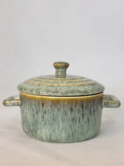 MINI COCOTTE VERT PORCELAINE EMAIL REACTIF D.10CM