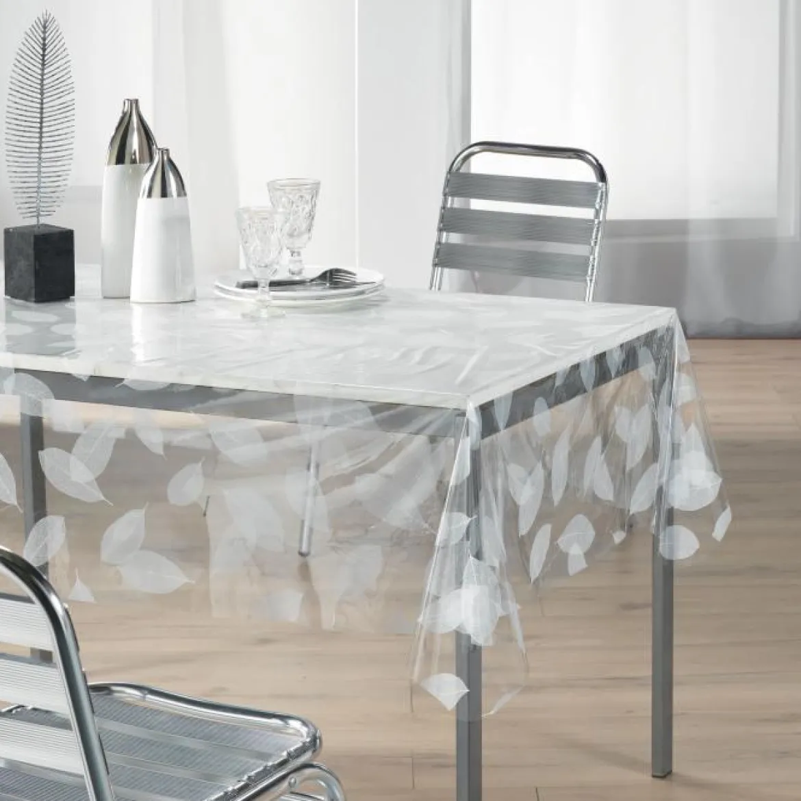 NAPPE CRISTAL 140X240CM PVC IMPRIME FEUILLE BLANC