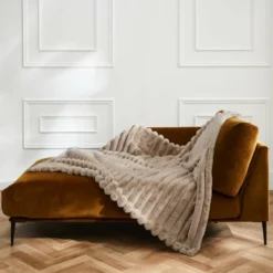 PLAID 125X150CM IMITATION FOURRURE POLAIRE BOUDOIR SABLE