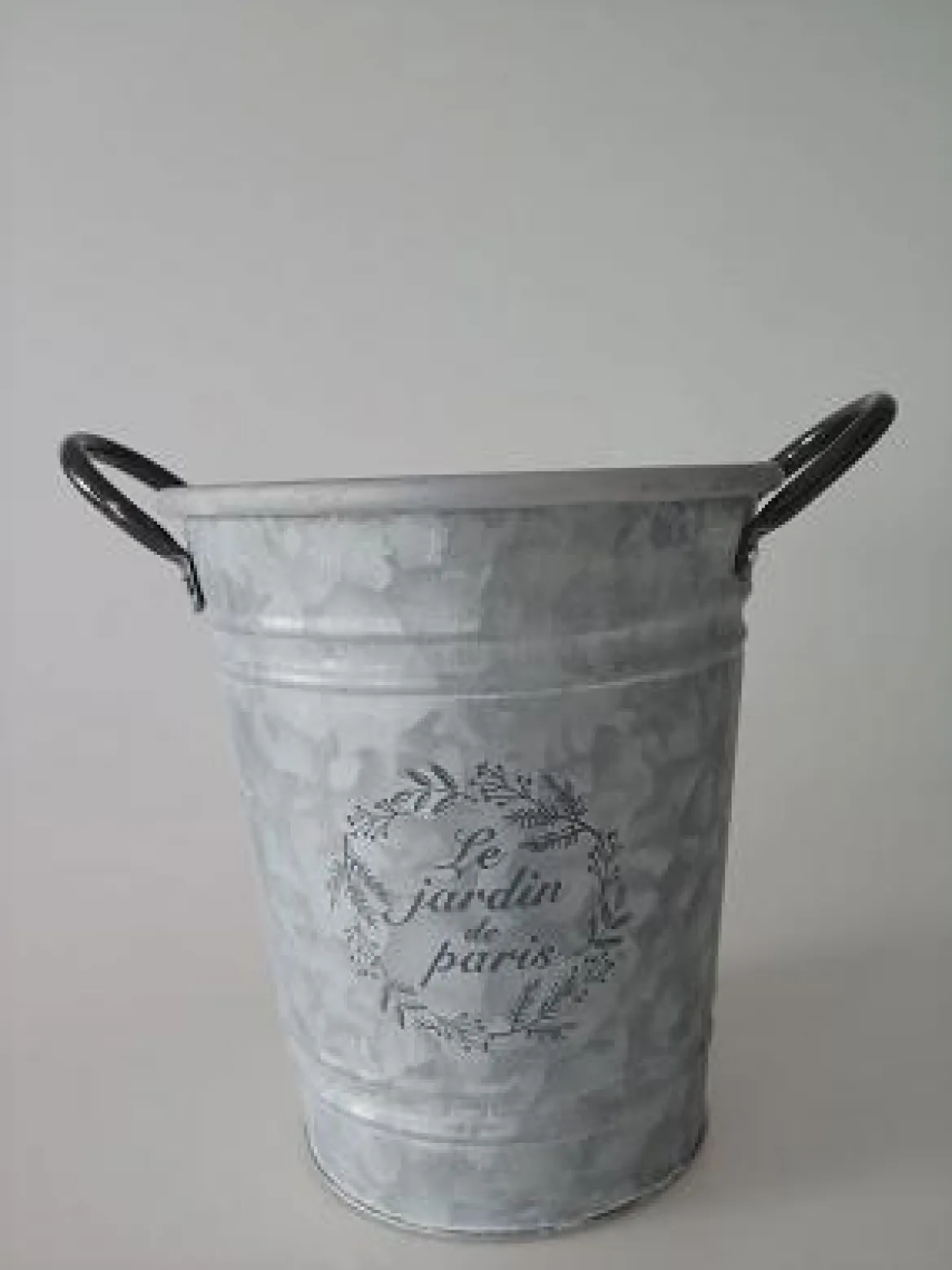 POT METAL POIGNEE METAL 22.5CM