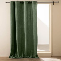RIDEAU A OEILLETS 140X260CM BOUCLETTE UNIE WINONA CEDRE