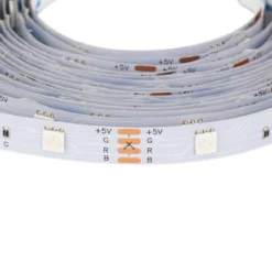 RUBAN LED USB MULTICOLORE AVEC TELECOMMANDE L.500CM