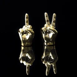 STATUE MINI MAIN H10.5CM