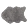 TAPIS IMITATION PEAU MOUTON GRIS CLAIR 60X90CM