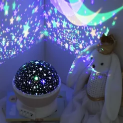 VEILLEUSE A PILE PROJECTEUR ETOILES